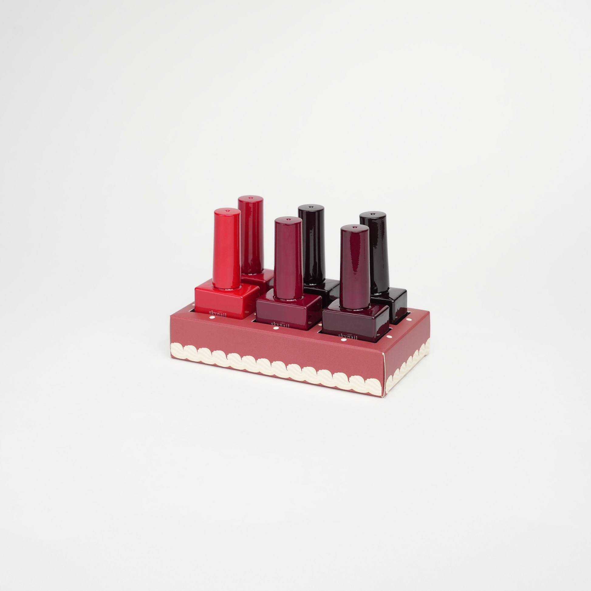 Set of gel nail polishes from the Skynailbysugar Red velvet Collection